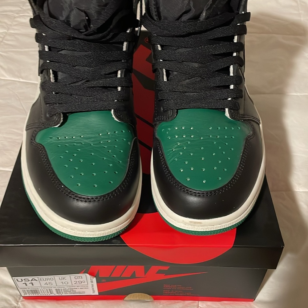 Jordan 1 High Pine Green - Picture 2 of 8